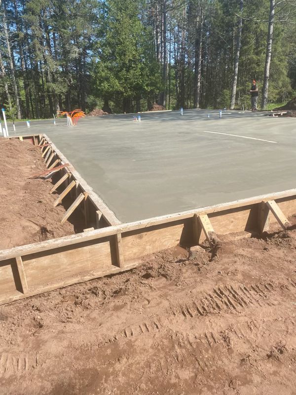 Smooth troweled slab foundation